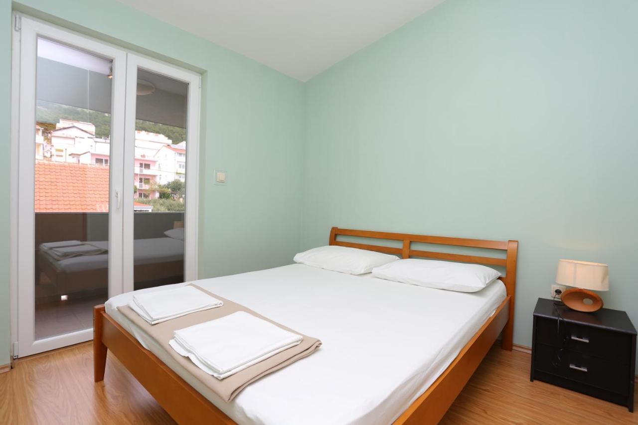 Apartments By The Sea Nemira, Omis - 17039 Tice المظهر الخارجي الصورة
