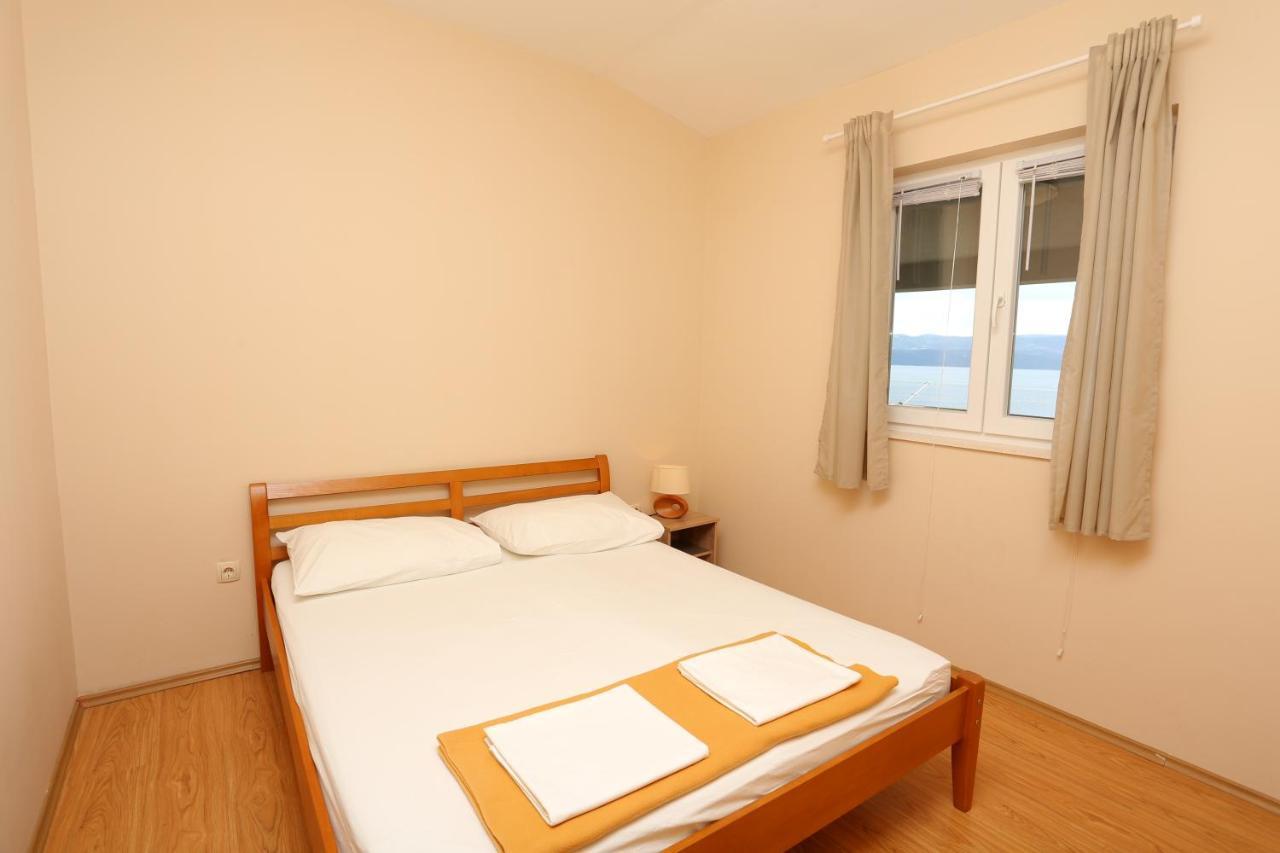 Apartments By The Sea Nemira, Omis - 17039 Tice المظهر الخارجي الصورة