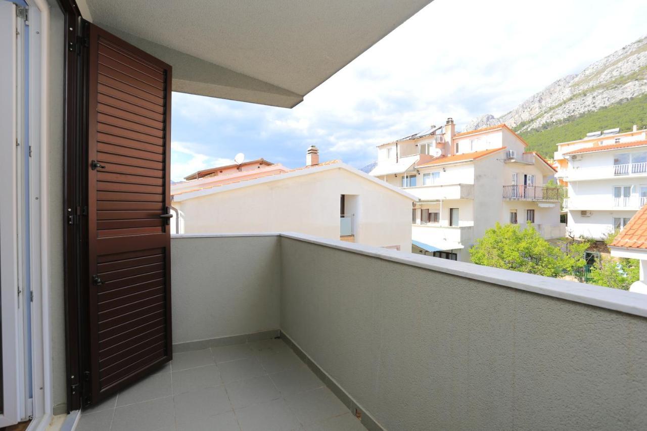 Apartments By The Sea Nemira, Omis - 17039 Tice المظهر الخارجي الصورة